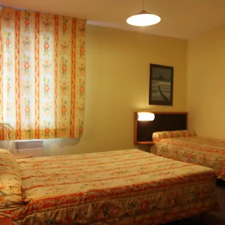 Logis Et Restaurant La Tour Brette Hotel 2*