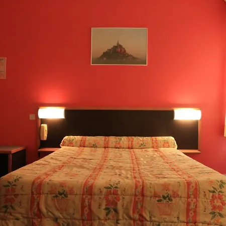 Logis Et Restaurant La Tour Brette 2*