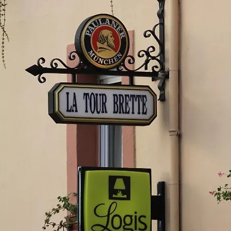 Logis Et Restaurant La Tour Brette Hotell