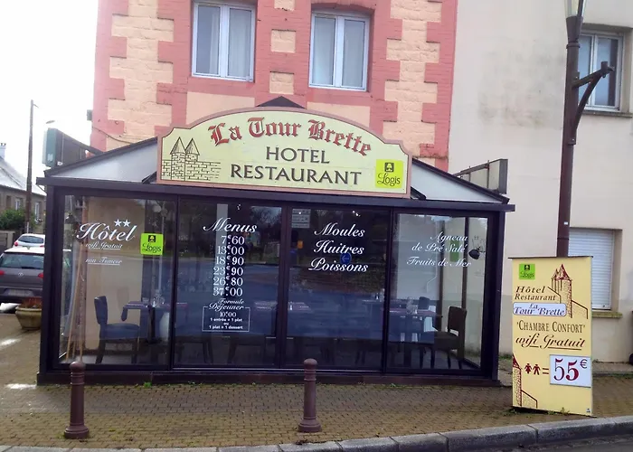 Отель Logis Et Restaurant La Tour Brette 2*